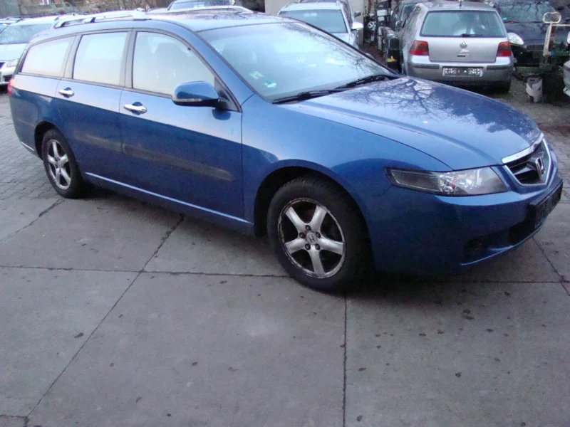 Honda Accord VII 2.0 i-VTEC 155 KM (benzyna, klimatyzacja)- 2003