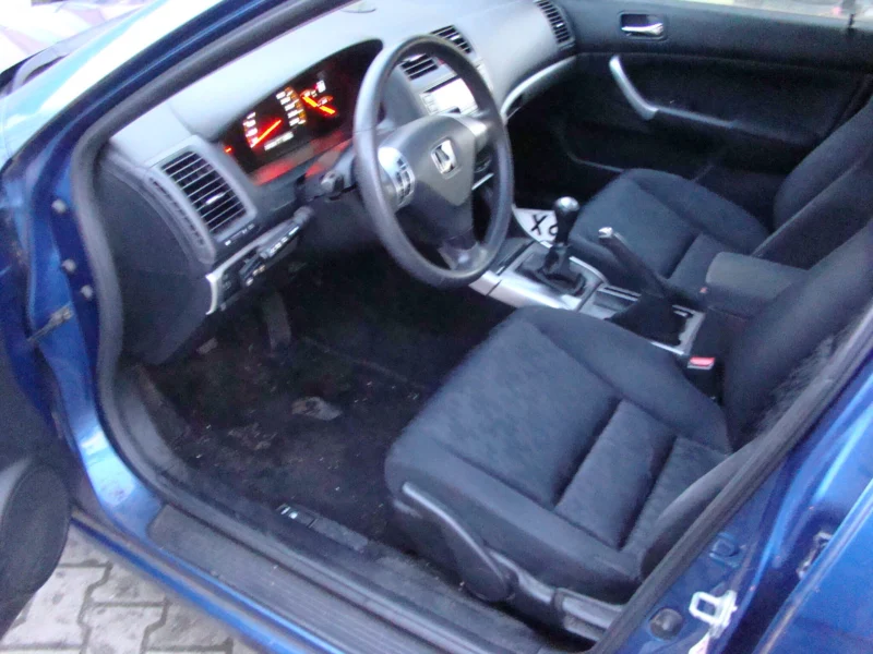 Honda Accord VII 2.0 i-VTEC 155 KM (benzyna, klimatyzacja)- 2003