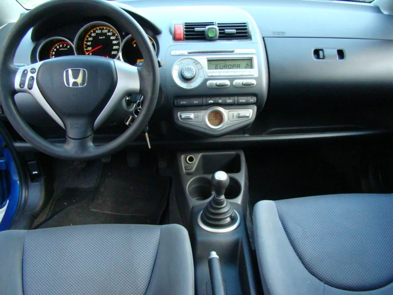 Honda Jazz II 1.3 16V 83 KM (benzyna, klimatyzacja aut. ) - 2006 r.