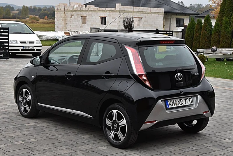 Lift 1.0 vvt-i 69KM x-clusiv kamera climatronik serwis z Niemiec