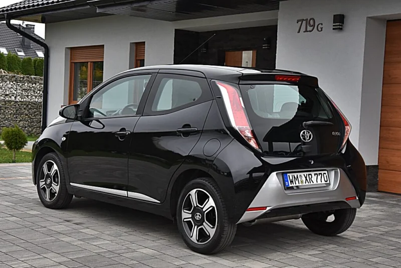 Lift 1.0 vvt-i 69KM x-clusiv kamera climatronik serwis z Niemiec