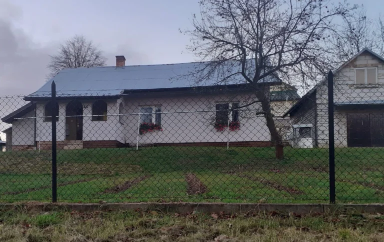 Dom 83m2 z działką 13,5 ara