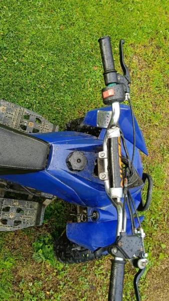 Quad dla dziecka atv 6b 50 cm3 2,5km 2014r ustrzyki dln Quad 2,5KM