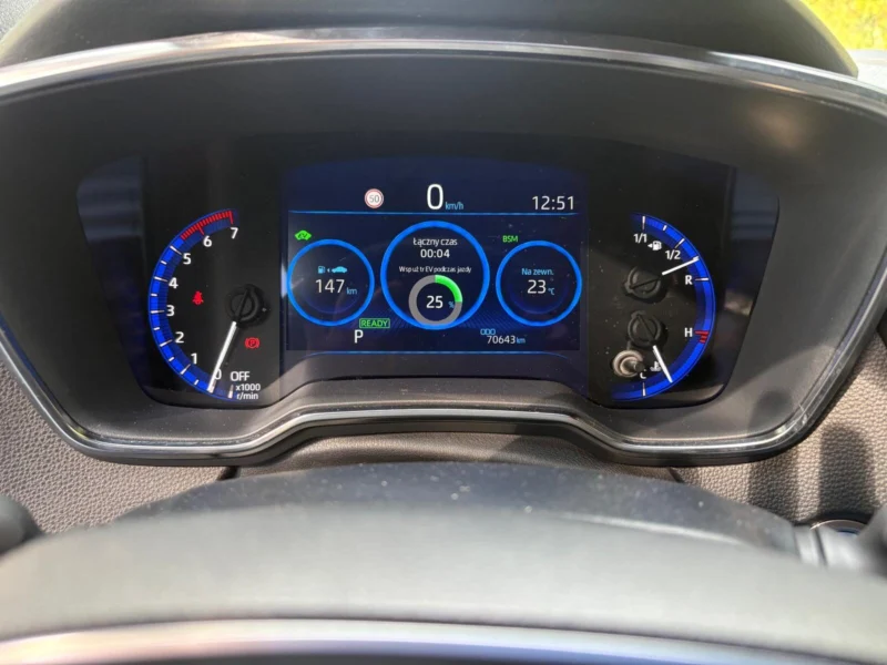 Toyota Corolla XII 1.8 140KM Hybryda 2023r LED BDB Rej PL FV Sanok