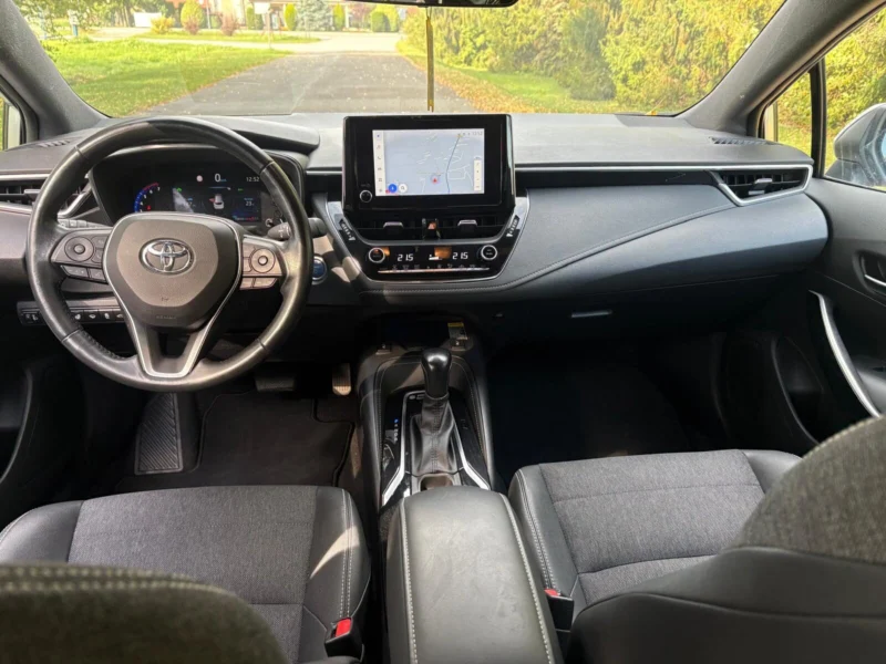 Toyota Corolla XII 1.8 140KM Hybryda 2023r LED BDB Rej PL FV Sanok