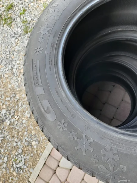 Opony zimowe 235/65 R17