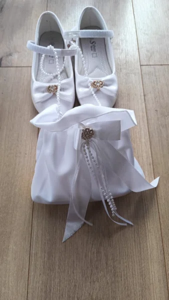 Alba Komunijna dla dziewczynki, 2x buty, torebka, wianek komplet