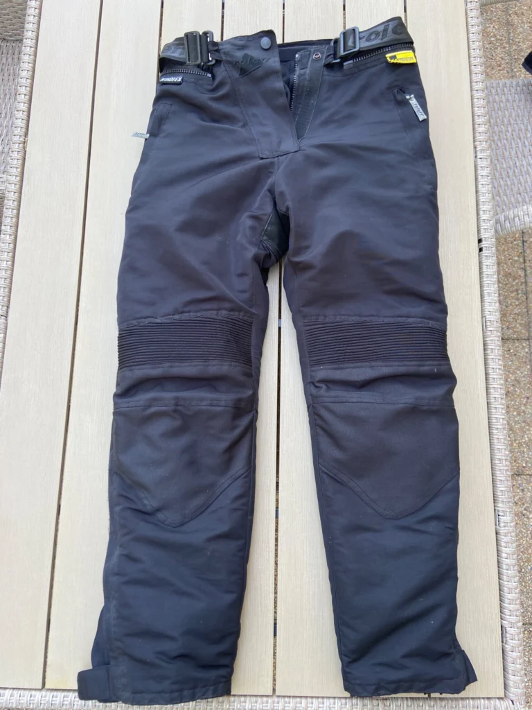 Spodnie motocyklowe Roleff Windtex – tekstylne, z ochraniaczami, rozmiar L