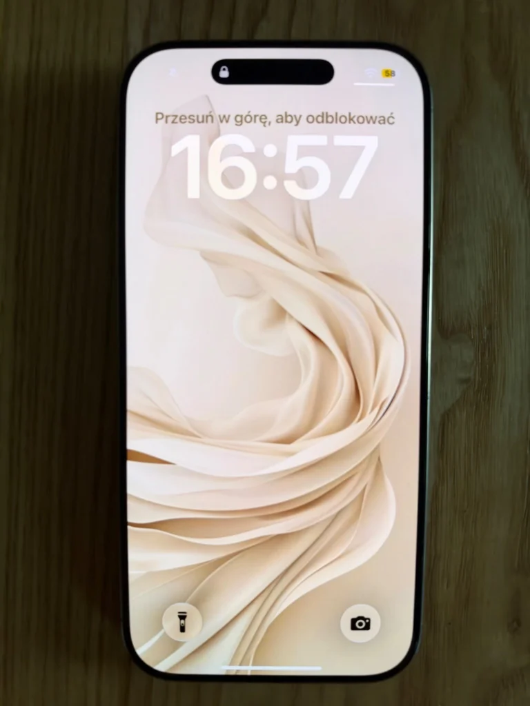 iPhone 16 Pro 128GB bateria 96%