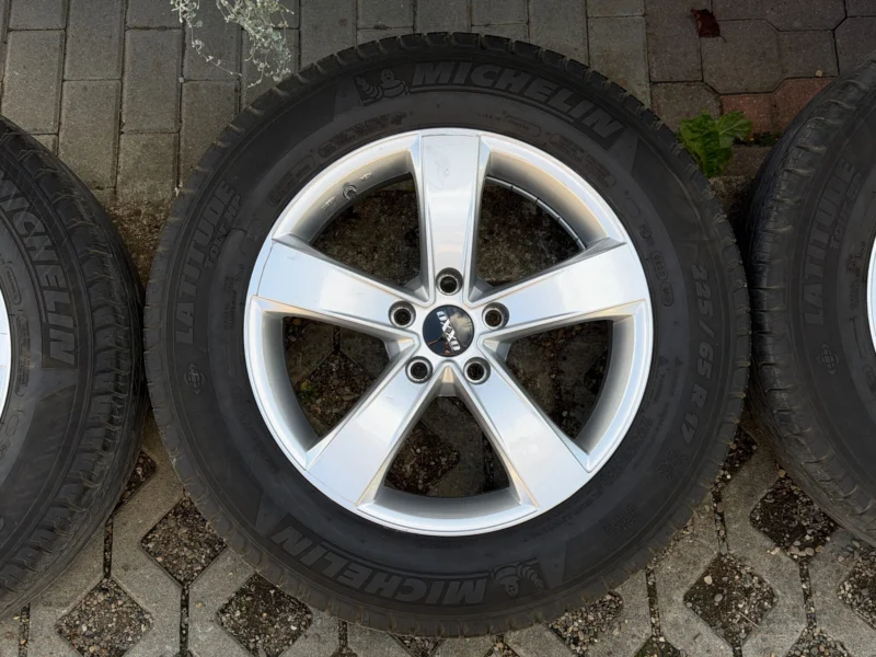 Koła Alufelgi 5x114,3 R17 OXXO 7J ET39 60,1 + 225/65 Michelin GRATIS