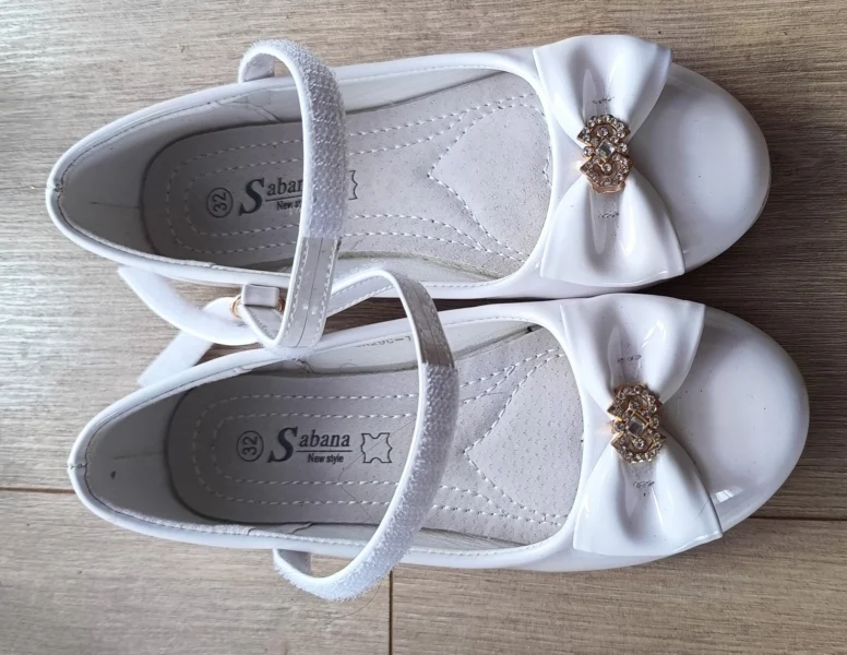 Alba Komunijna dla dziewczynki, 2x buty, torebka, wianek komplet
