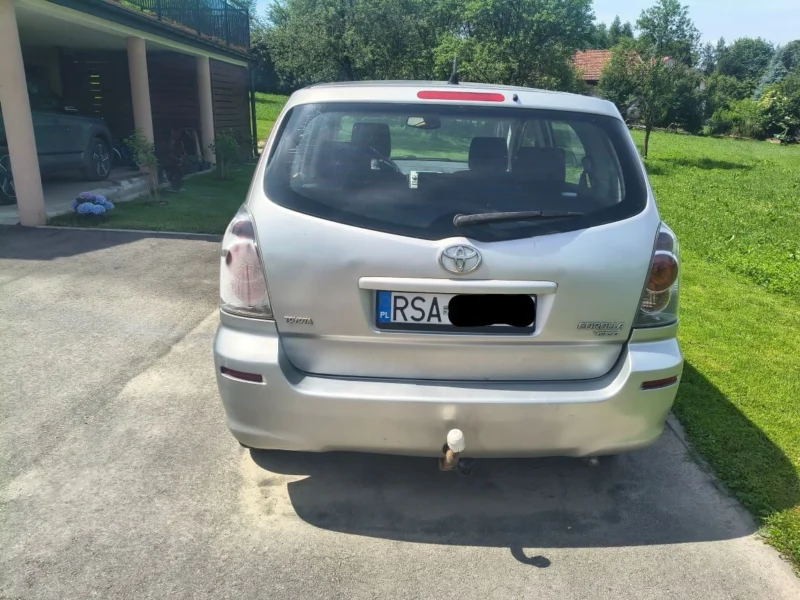 Toyota Corolla Verso 2005