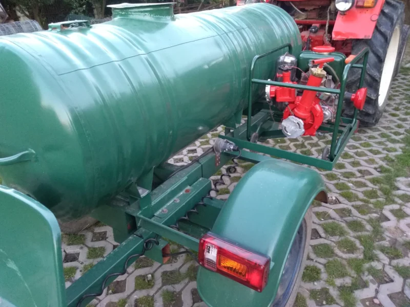Motopompa strażacka Ziegler-wozidło na wodę beczkowóz strażacki mauzer linia kroplująca