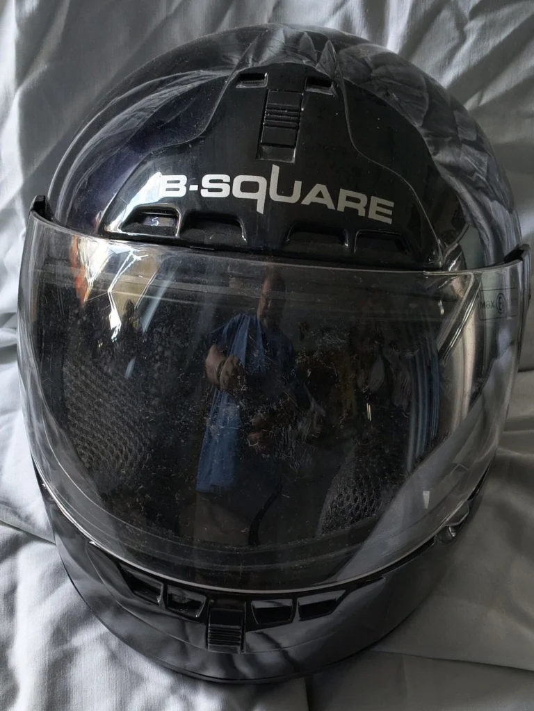 Kask motocyklowy B-square S