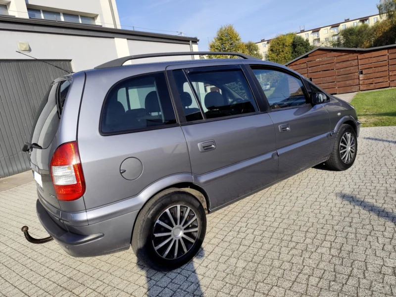 Opel Zafira 2.0 DTI 2004Rok 7 Osobowa