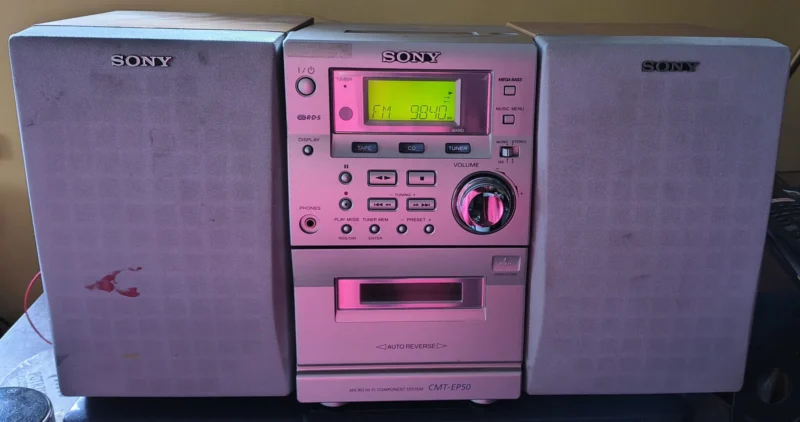 Wieża Sony CMT-EP50 z głośnikami CD, kaseta, radiem