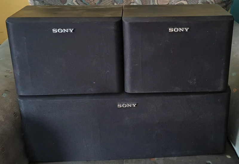 Kolumny centralny i satelitki SONY SS-CN10 + 2X SS-U10