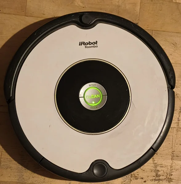 Robot sprzątający IROBOT Roomba 605 + zapasowe akcesoria