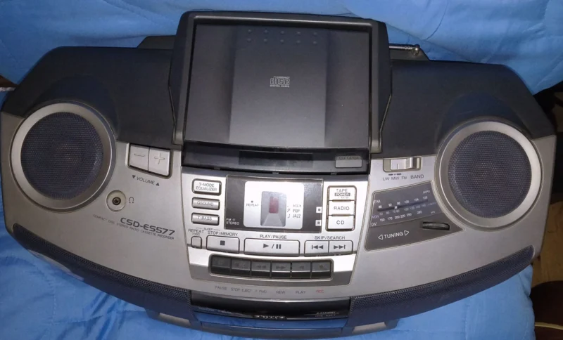 Aiwa Radio Cassette CD CSD-ES577