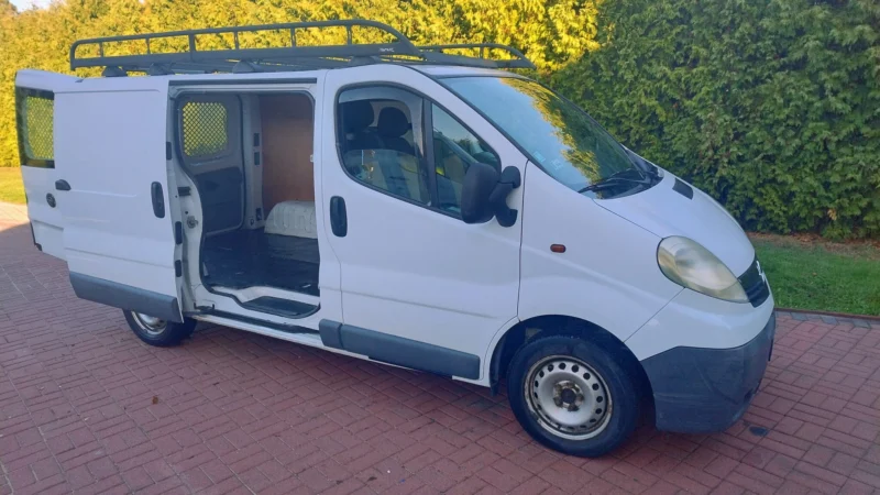 OPEL VIVARO