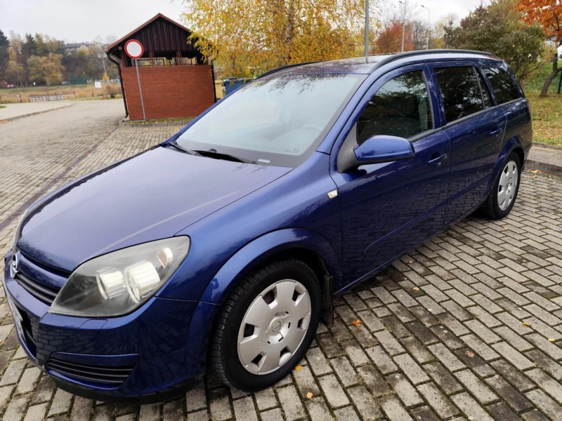 Opel Astra H 1.6 2004 Rok