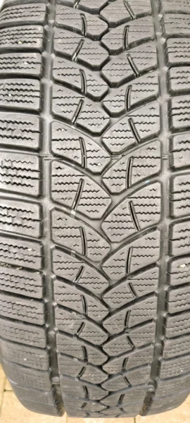 Opony zimowe 215/65R16 Firestone 4 szt. Cena 200 zł za komplet !