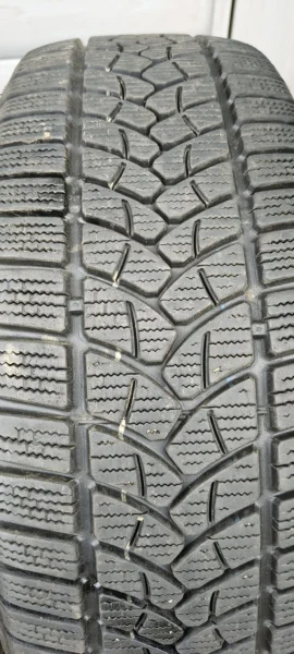 Opony zimowe 215/65R16 Firestone 4 szt. Cena 200 zł za komplet !