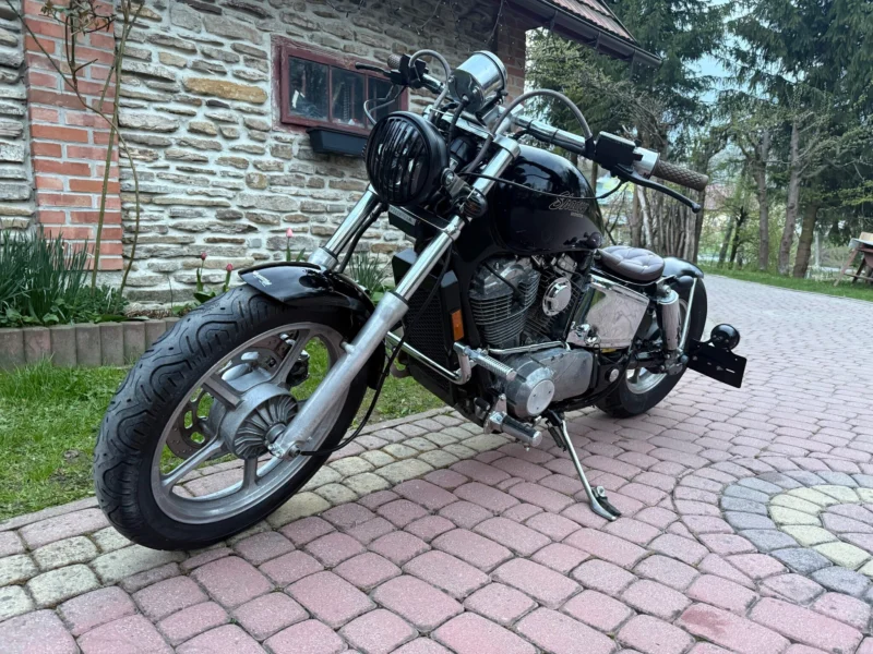 Honda Shadow VT 1100 BOBBER