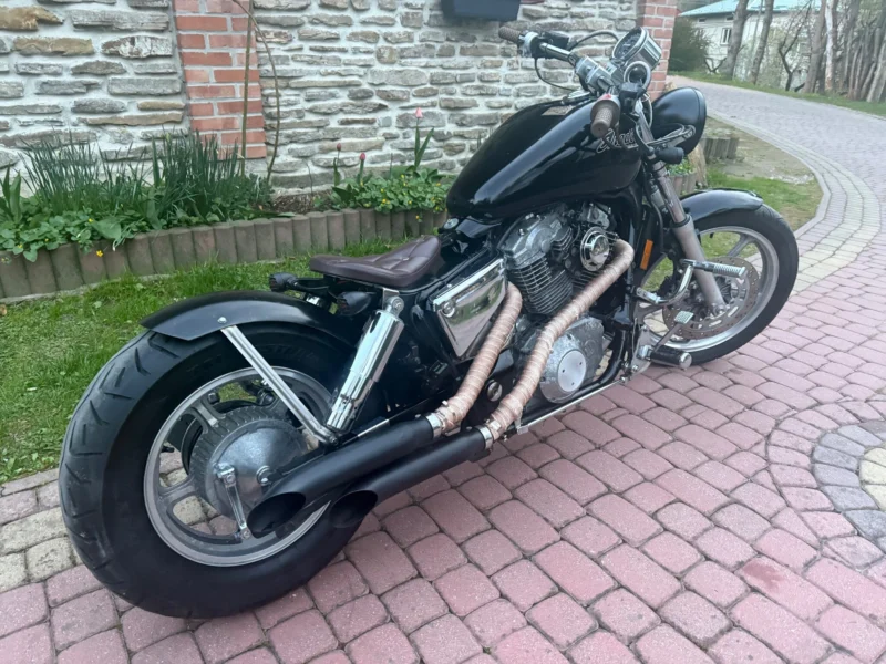 Honda Shadow VT 1100 BOBBER
