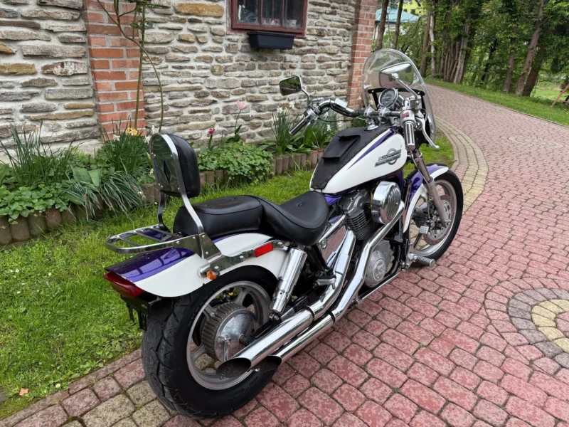 Honda Shadow VT 1100