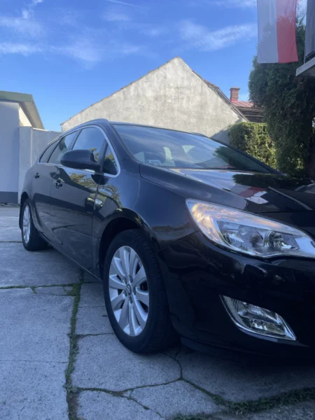 Opel Astra J kombi