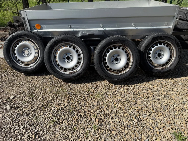 Koła zimowe 5×112 R16 VW 6,5J ET33 57,1 mm + 225/55 Laufenn 2018 r. 4,5/5mm