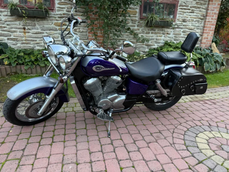 Honda Shadow VT750 C2