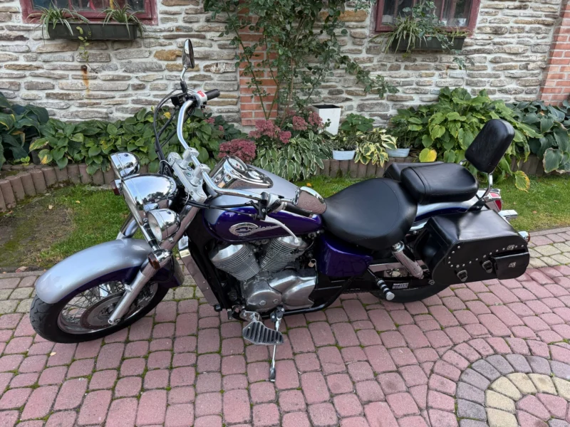 Honda Shadow VT750 C2