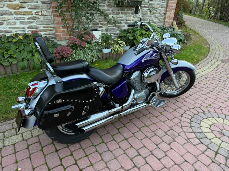 Honda Shadow VT750 C2