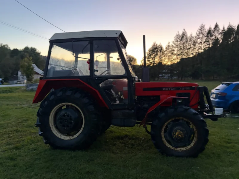 Zetor 7245 z tuzem po remoncie silnika