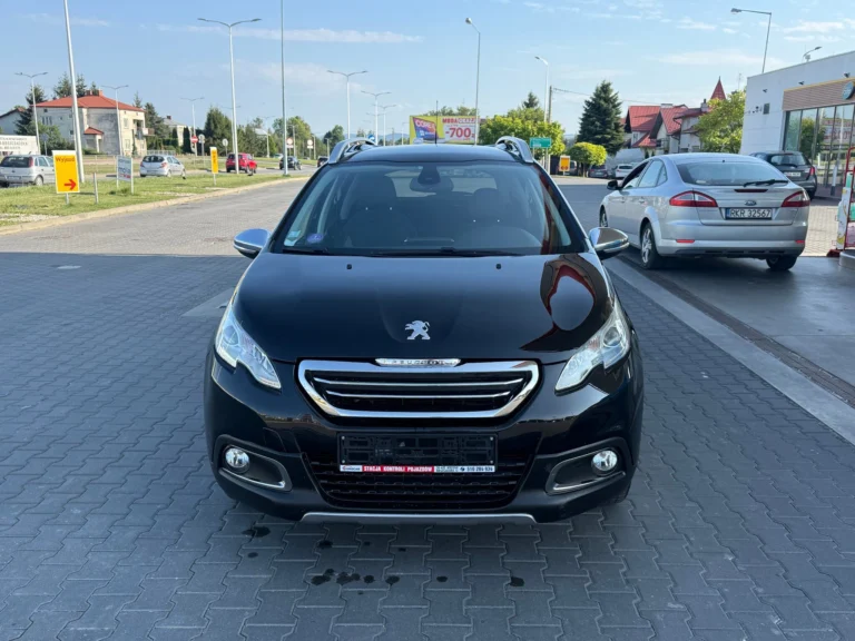 Peugeot 2008 1.2 PureTech 110 Business Line – wszechstronny SUV z bogatym wyposażeniem
