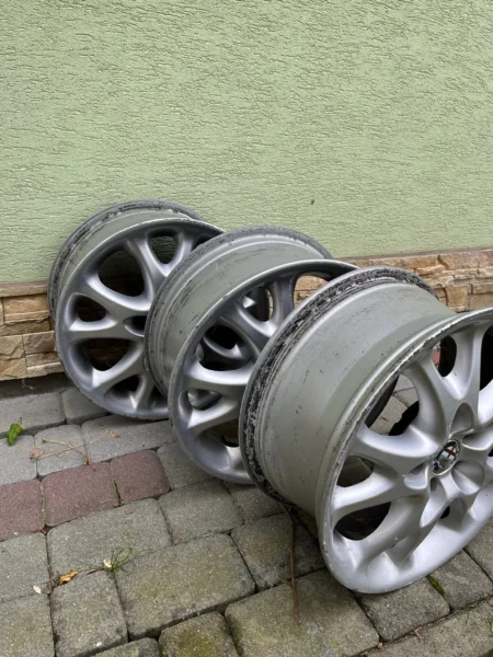 Oryginalne felgi aluminiowe Alfa Romeo 147 / 156 - 15” 5×98 ET 41,5