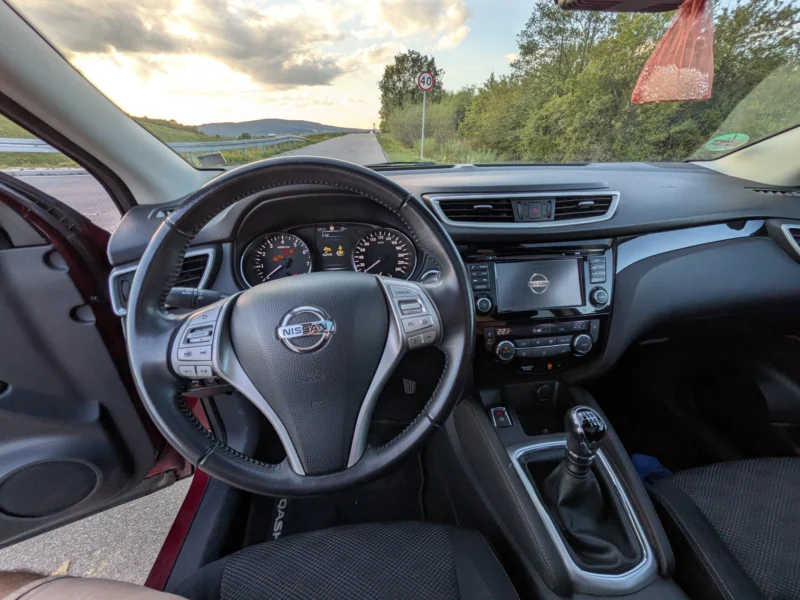 Nissan Qashqai 1.2 benzyna 115 km, 2016r niski przebieg 117 tys km