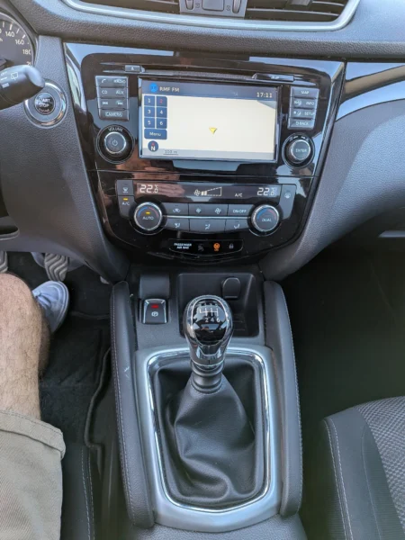 Nissan Qashqai 1.2 benzyna 115 km, 2016r niski przebieg 117 tys km