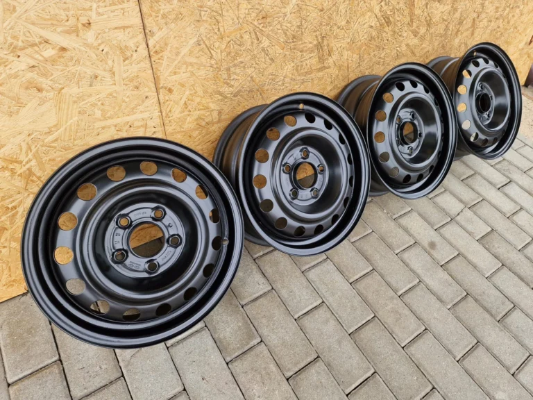 Felgi stalowe 5×114,3 15 cali et 47 Kia Hyundai Oryginalne Super stan Bez rdzy