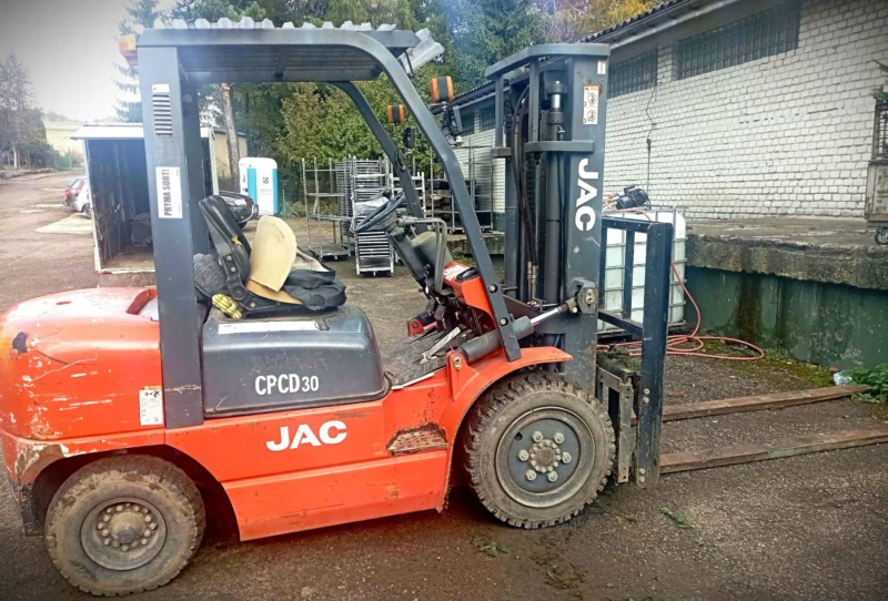 Wózek widłowy JAC , 3T, 2012r