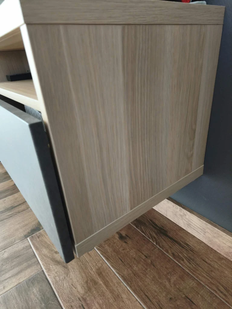Szafka RTV wisząca IKEA