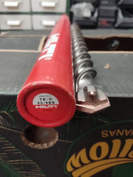 Na sprzedaż nowe wiertła firmy Hilti