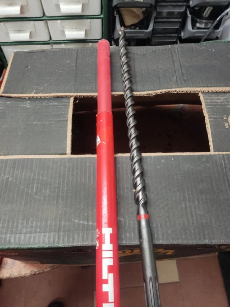 Na sprzedaż nowe wiertła firmy Hilti
