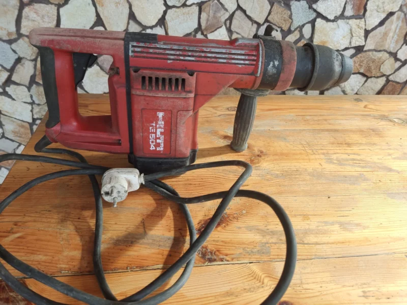 Na sprzedaż nowe wiertła firmy Hilti