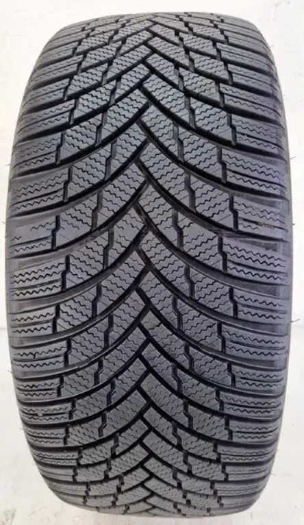Opony zimowe Firestone 235/45R18 rant, extra load